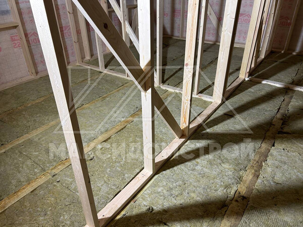 Каркасный дом 7.5х8 
